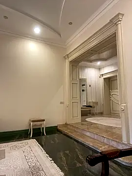 Amazoniiaa online show from October 4, 11:30 am