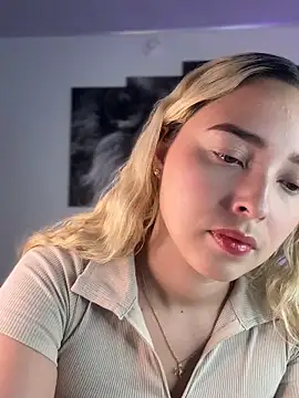 Irisweet  online show from September 19, 9:37 pm