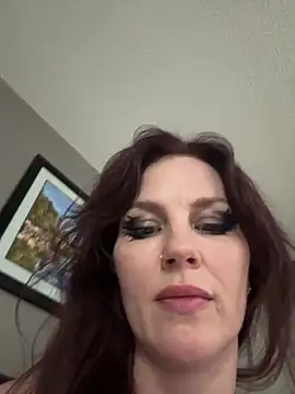 Snapshot of courtneyoccult chatting on October 4, 5:16 am courtneyoccult online show from October 4, 5:16 am