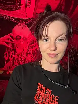 Snapshot of courtneyoccult chatting on October 15, 7:52 am courtneyoccult online show from October 15, 7:52 am