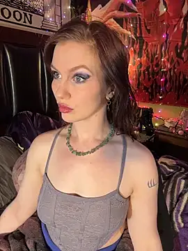 Snapshot of courtneyoccult chatting on November 23, 12:54 am courtneyoccult online show from November 23, 12:54 am