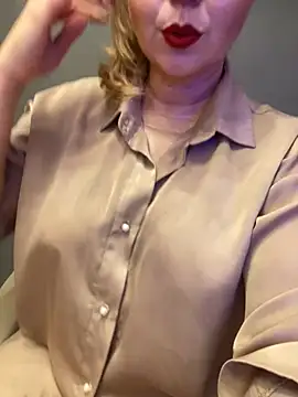 Snapshot of Cute_sun chatting on January 8, 6:31 pm Cute sun online show from January 8, 6:31 pm