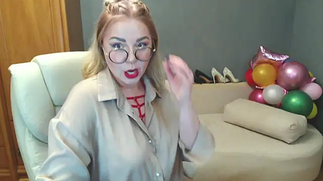 Snapshot of Cute_sun chatting on February 28, 8:18 pm Cute sun online show from February 28, 8:18 pm