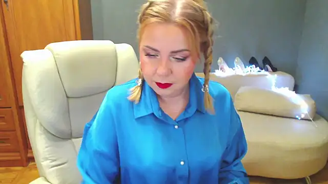 Snapshot of Cute_sun chatting on October 1, 4:13 pm Cute sun online show from October 1, 4:13 pm