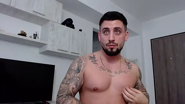 Snapshot of _DylanGreen chatting on January 16, 11:37 am DylanGreen online show from January 16, 11:37 am