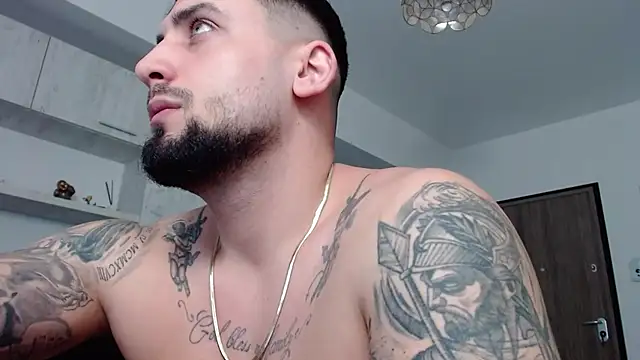 Snapshot of _DylanGreen chatting on January 22, 8:07 am DylanGreen online show from January 22, 8:07 am