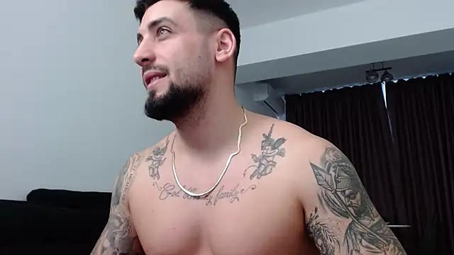 Snapshot of _DylanGreen chatting on February 1, 9:11 am DylanGreen online show from February 1, 9:11 am