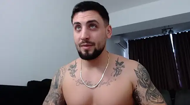 Snapshot of _DylanGreen chatting on February 13, 8:59 am DylanGreen online show from February 13, 8:59 am