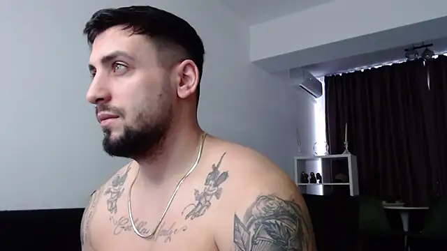 Snapshot of _DylanGreen chatting on March 14, 9:14 am DylanGreen online show from March 14, 9:14 am