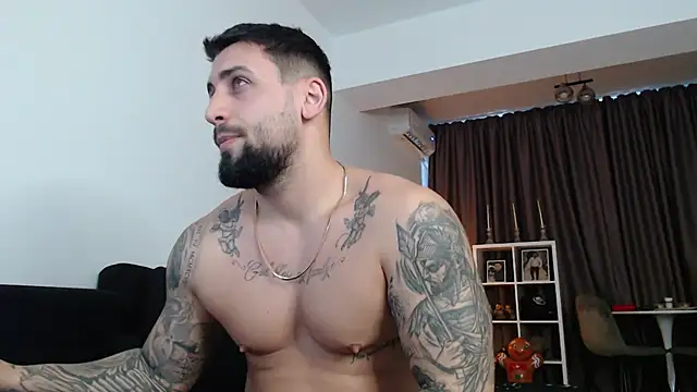 Snapshot of _DylanGreen chatting on November 23, 8:25 am DylanGreen online show from November 23, 8:25 am