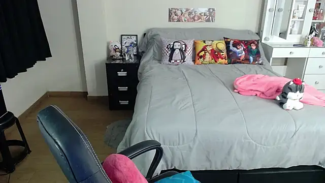 kittykat18x online show from October 6, 12:30 am