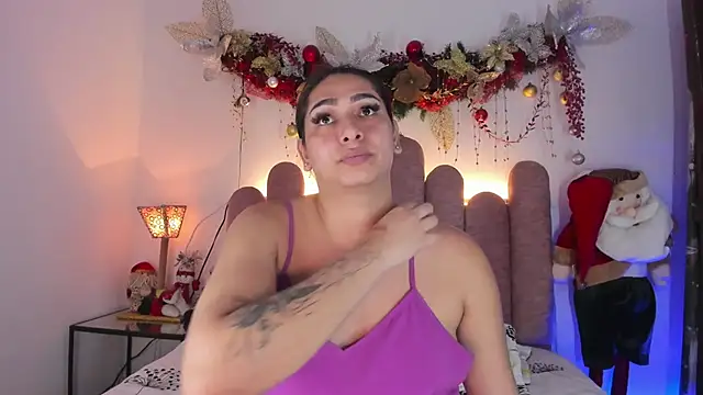 Snapshot of ISABELLASSMITH chatting on December 19, 9:38 pm ISABELLASSMITH online show from December 19, 9:38 pm