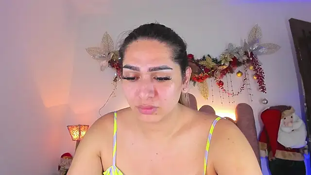 Snapshot of ISABELLASSMITH chatting on December 21, 8:32 pm ISABELLASSMITH online show from December 21, 8:32 pm