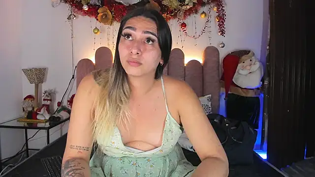 Snapshot of ISABELLASSMITH chatting on January 14, 1:26 am ISABELLASSMITH online show from January 14, 1:26 am