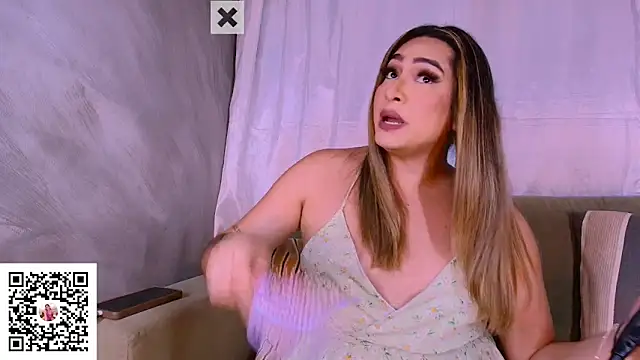 Snapshot of ISABELLASSMITH chatting on November 19, 8:36 am ISABELLASSMITH online show from November 19, 8:36 am