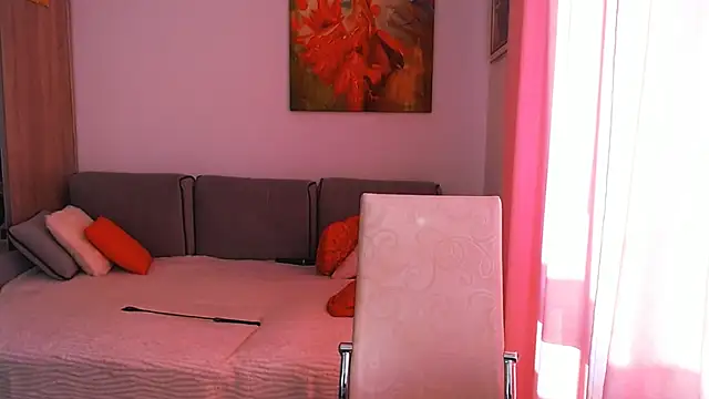 Magic Blondie online show from February 28, 1:25 pm