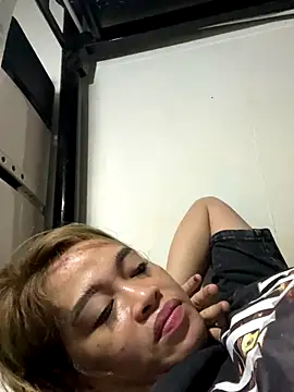 Snapshot of pinay4uwithagoodheart chatting on December 18, 8:42 am pinay4uwithagoodheart online show from December 18, 8:42 am