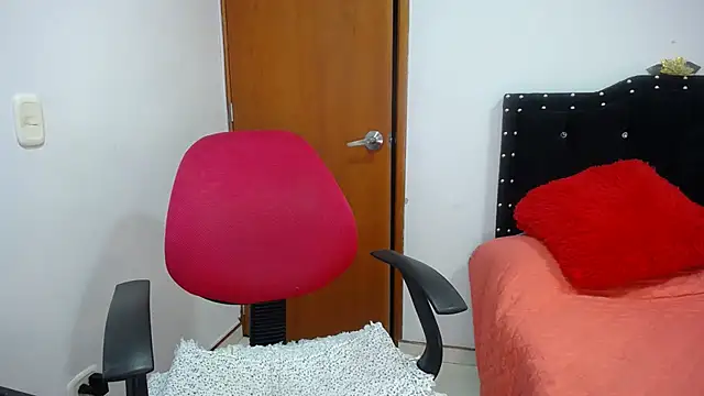 Ursulawhite69 online show from January 14, 3:43 am