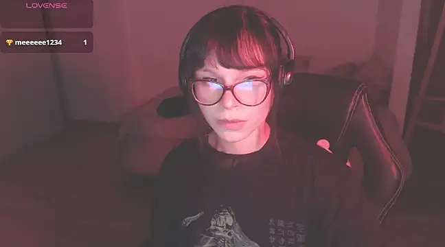 Snapshot of modjo_ chatting on January 28, 2:00 am modjo online show from January 28, 2:00 am