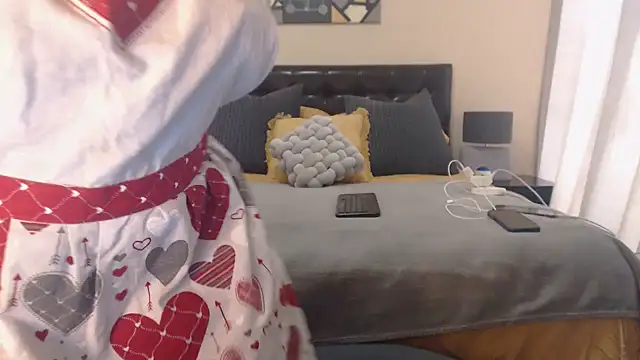 Creamyass22 online show from December 14, 10:13 am