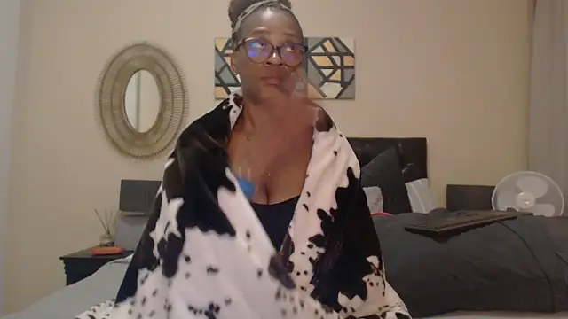 Creamyass22 online show from January 17, 7:27 pm