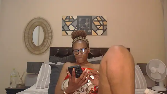 Creamyass22 online show from January 29, 7:43 pm