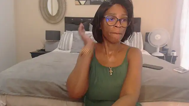 Creamyass22 online show from February 4, 3:15 pm