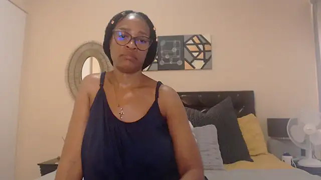 Creamyass22 online show from March 1, 12:34 pm