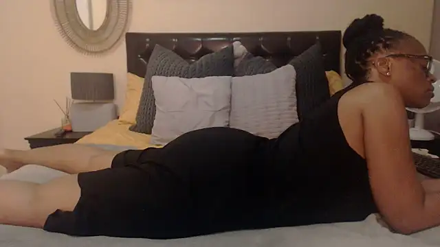 Creamyass22 online show from March 21, 5:56 pm