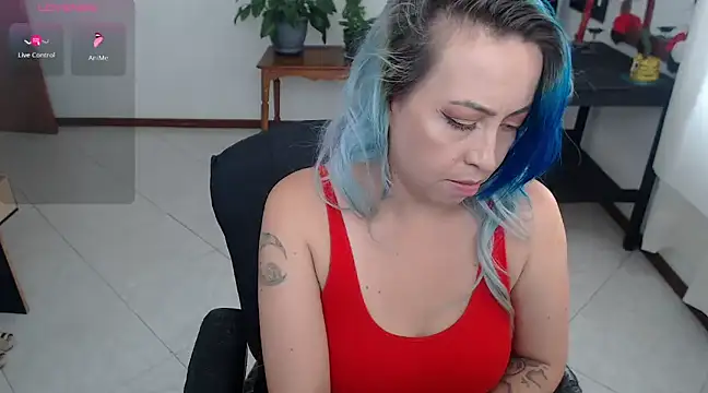 charlottezoe15 online show from February 14, 4:20 pm