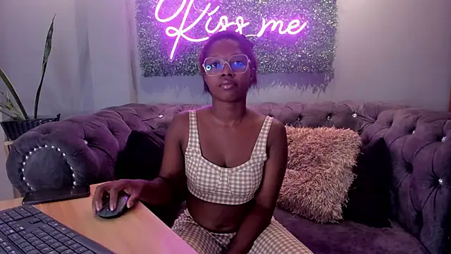 nilosolem online show from January 25, 7:28 pm