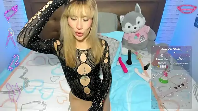 Snapshot of mila_katts chatting on February 23, 7:22 am mila katts online show from February 23, 7:22 am