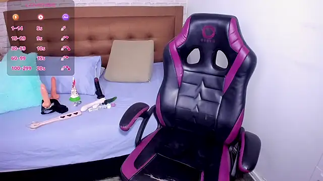 Snapshot of mila_katts chatting on September 30, 2:38 am mila katts online show from September 30, 2:38 am