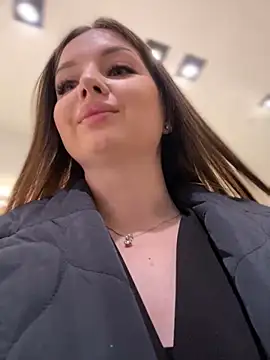 KrisMagnoly online show from December 22, 2:38 pm