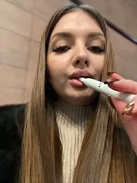 KrisMagnoly online show from January 30, 5:28 pm