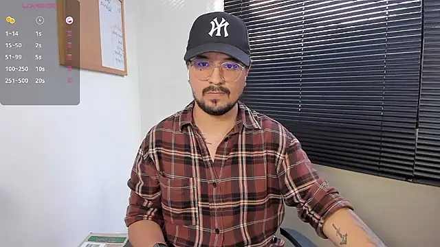 DaviidEvans  online show from December 7, 9:55 pm