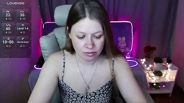 alekasamui online show from March 20, 1:46 am