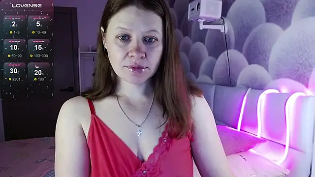 alekasamui online show from November 11, 10:10 pm