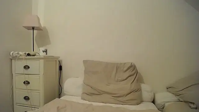 desirmiss1 online show from February 12, 4:22 pm