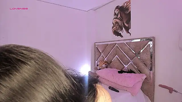 GoddessLinda04 online show from December 8, 10:36 pm