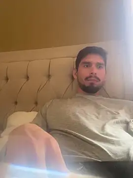 Tomthelong online show from March 11, 6:41 pm