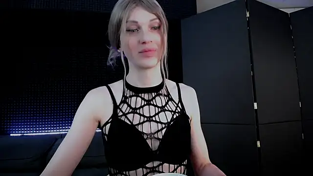 Snapshot of Hardy_Green chatting on November 1, 4:14 am Hardy Green online show from November 1, 4:14 am