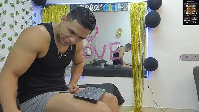 ChoreyTaiylor online show from September 26, 3:05 pm