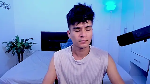 Eiden allenx online show from January 28, 1:49 pm