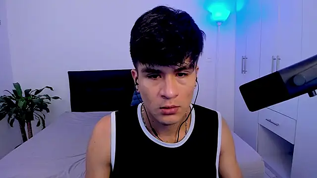 Eiden allenx online show from February 5, 4:03 pm