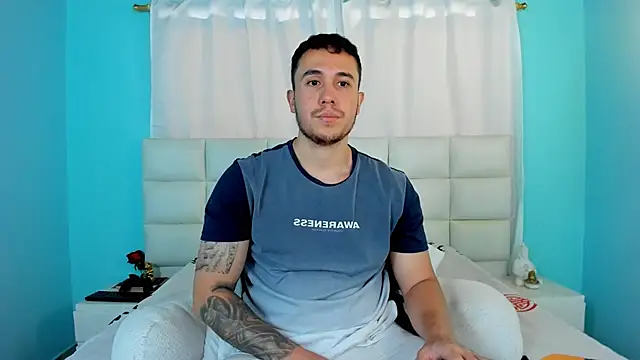 juan  jimenez online show from September 17, 7:48 pm