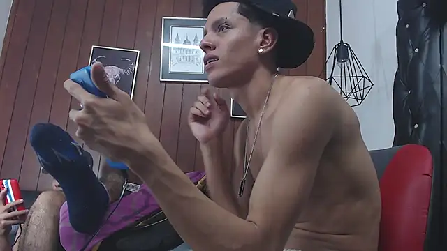 Snapshot of GaboReyes chatting on March 12, 9:55 am GaboReyes online show from March 12, 9:55 am