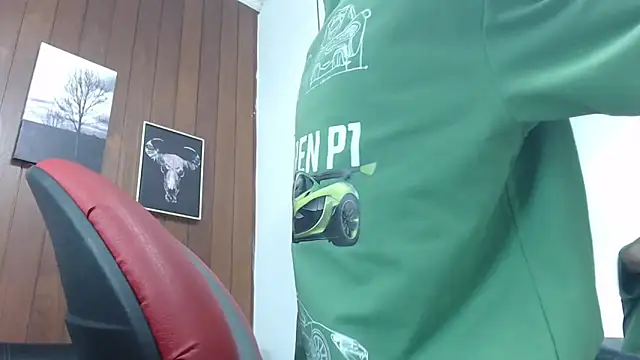 Snapshot of GaboReyes chatting on September 27, 3:55 am GaboReyes online show from September 27, 3:55 am