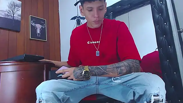 Snapshot of GaboReyes chatting on September 28, 4:29 am GaboReyes online show from September 28, 4:29 am