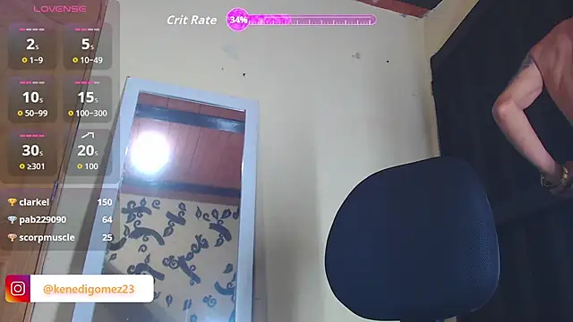 Snapshot of GaboReyes chatting on October 31, 10:00 pm GaboReyes online show from October 31, 10:00 pm